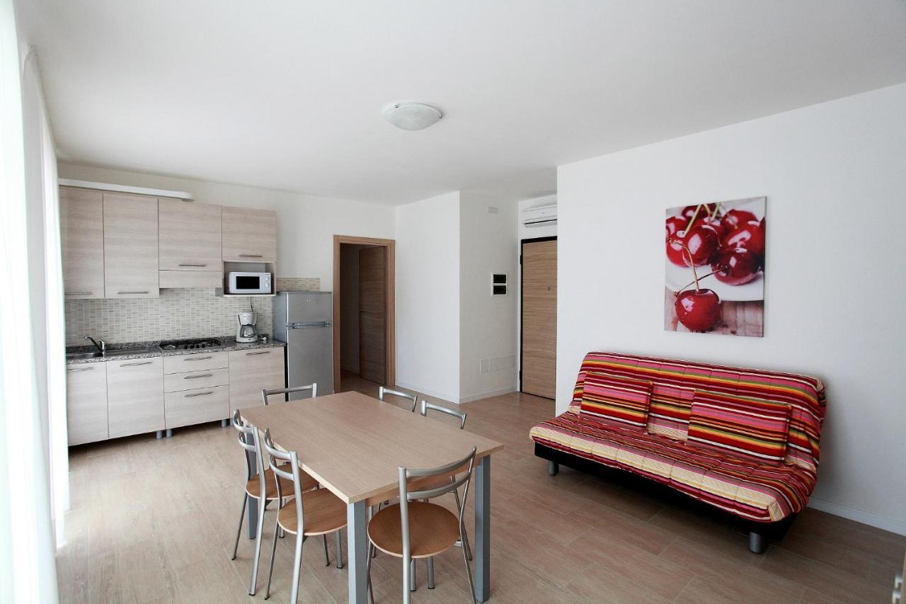 Residence Margherita Bibione Bagian luar foto